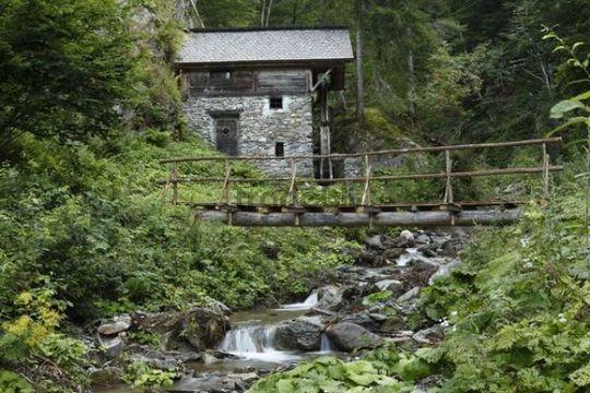 Gasthof Zum Loewen Sankt Jakob im Lesachtal Bagian luar foto