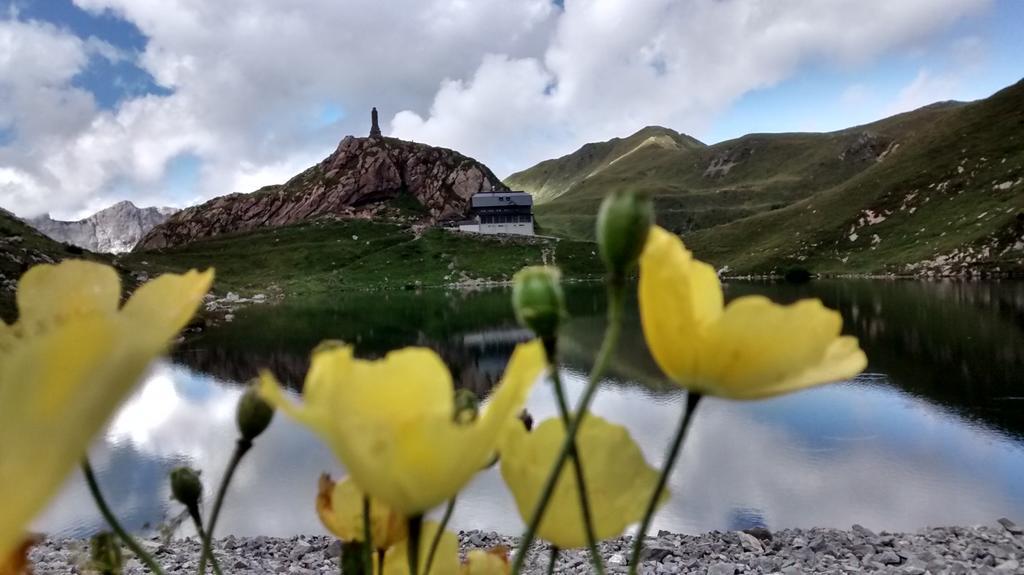 Gasthof Zum Loewen Sankt Jakob im Lesachtal Bagian luar foto