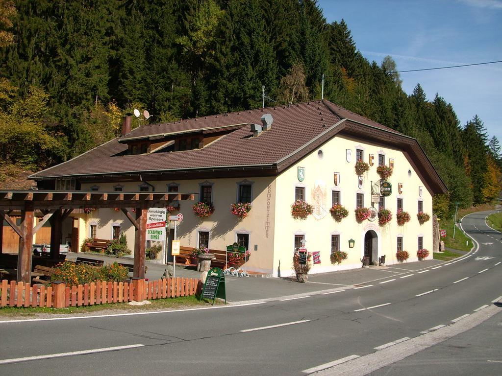 Gasthof Zum Loewen Sankt Jakob im Lesachtal Bagian luar foto